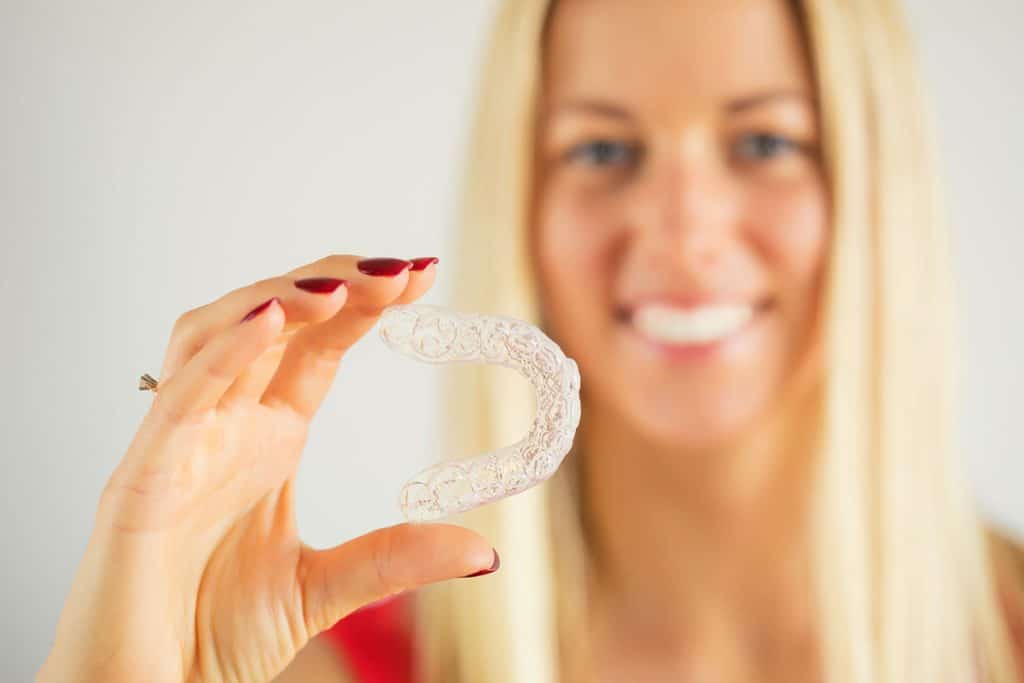 Invisalign for Adults: A Modern Alternative to Traditional Braces